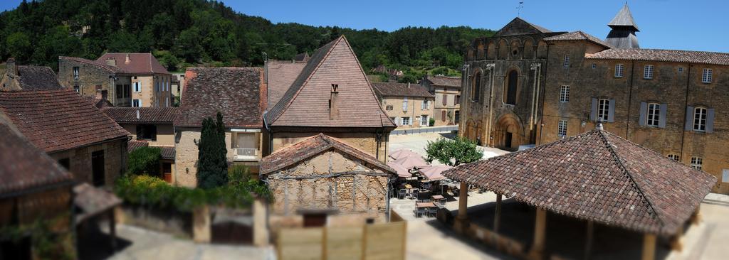Bed and Breakfast Les Songes De L'Abbaye Cadouin Esterno foto