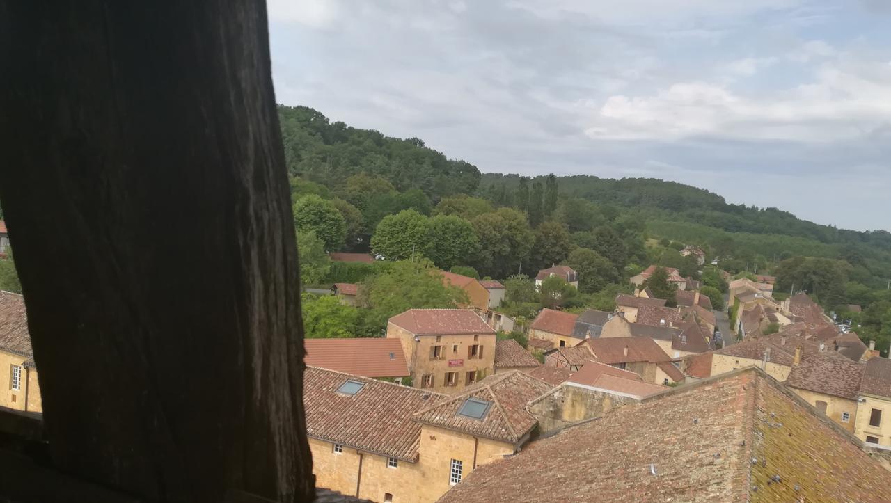 Bed and Breakfast Les Songes De L'Abbaye Cadouin Esterno foto